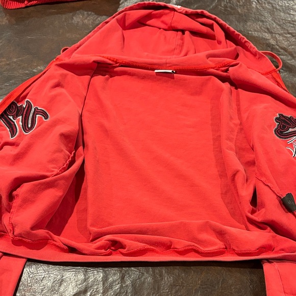 Vetements Red Hoodie - Picture 4 of 6